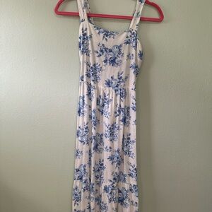 Floral blue and white midi dress